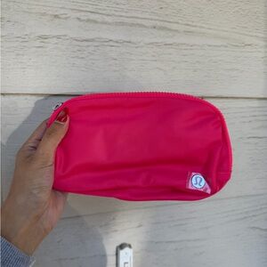 NWT Lululemon Everywhere Belt Bag